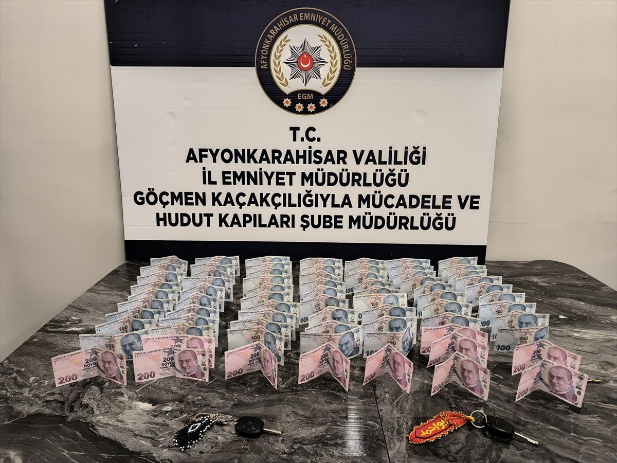 Afyonkarahisar\'da 2 Göçmen Kaçakçısı Tutuklandı