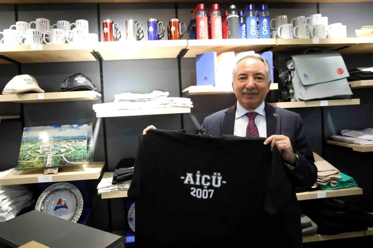 AİÇÜ Store Açıldı