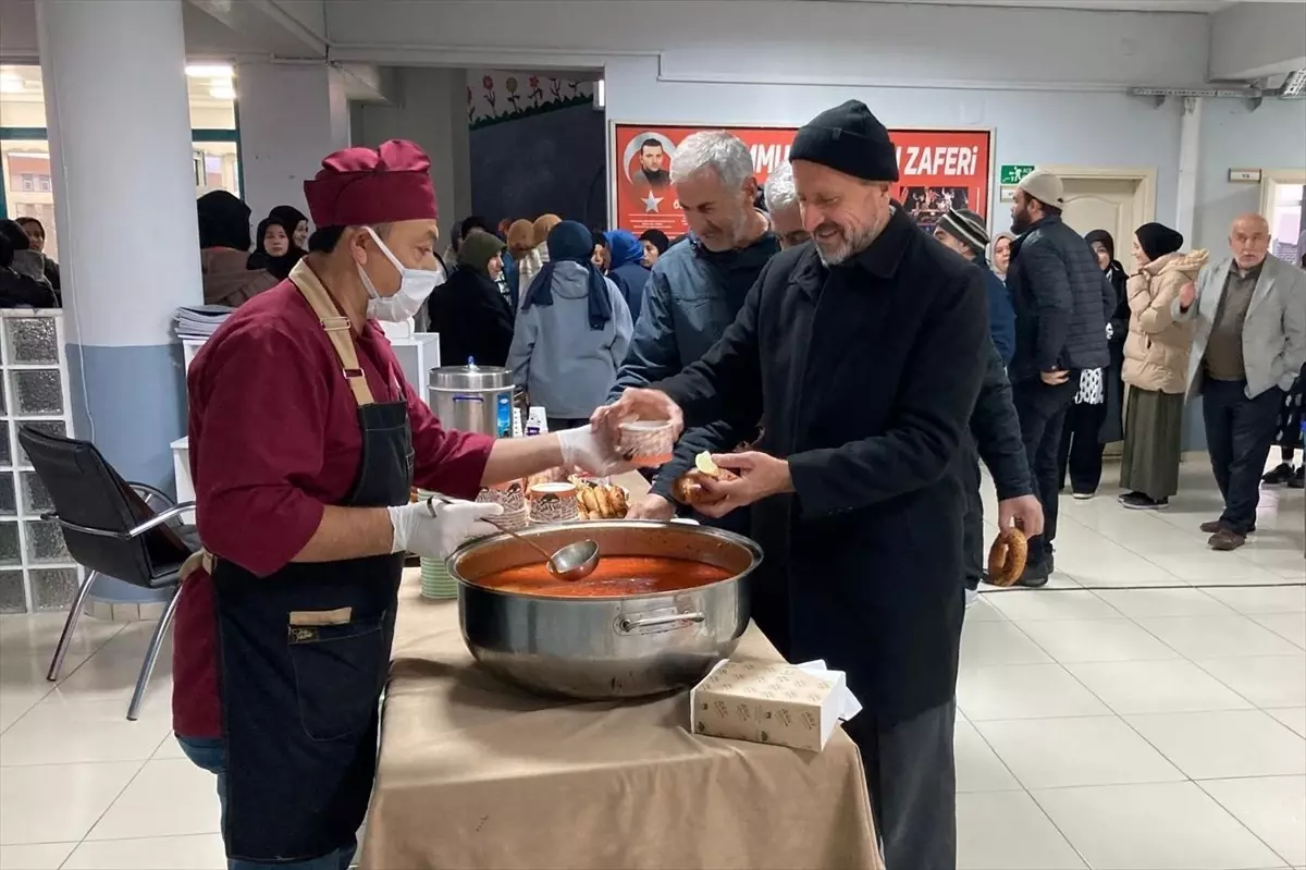 Şarkışla\'da Öğrenciler Sabaha Namazında Buluştu