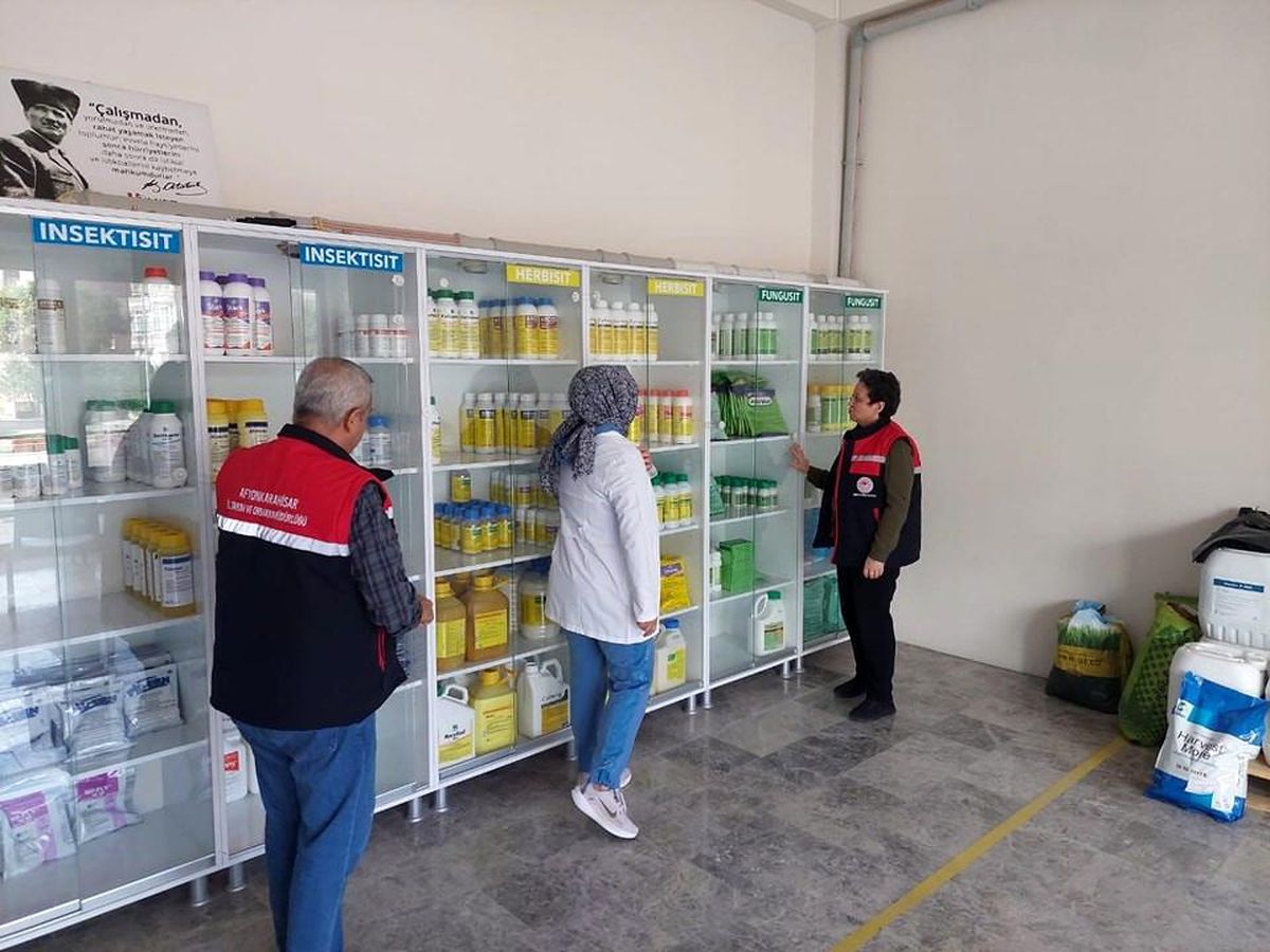 Afyonkarahisar\'da Bitki Koruma Ürünleri Denetimi