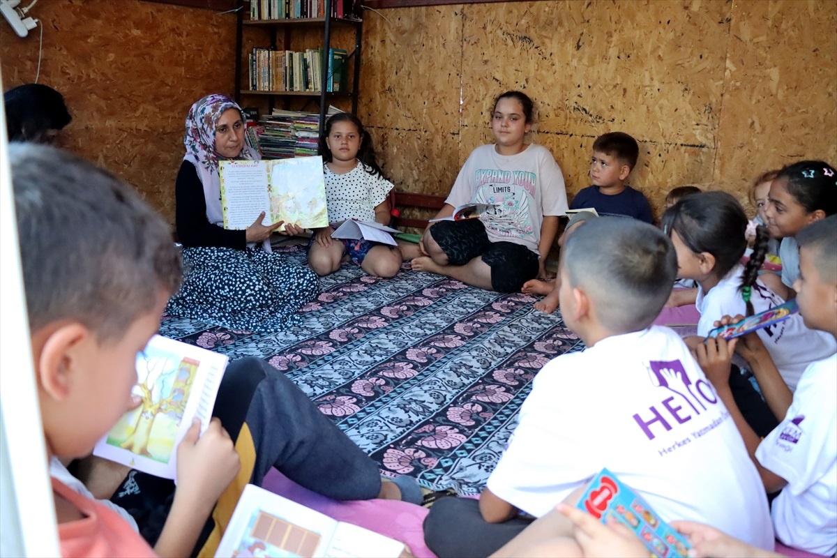 Depremden Kütüphaneye: Nihal\'in Projesi