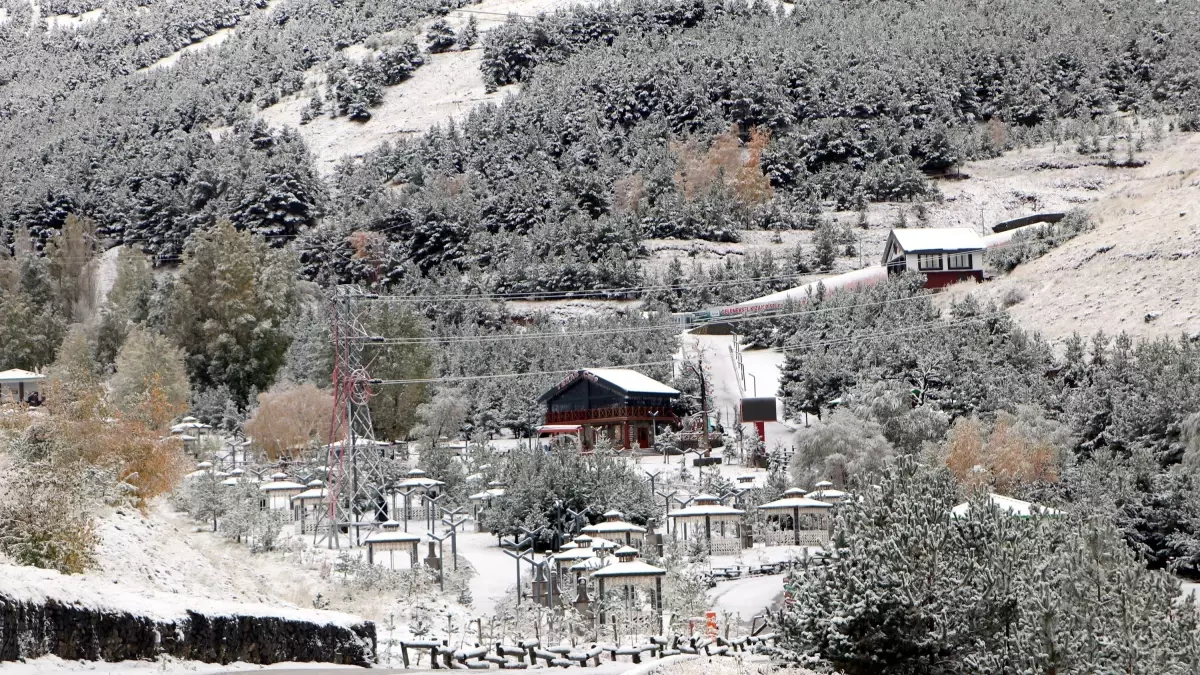 Erzurum\'da Kar Yağışı Başladı