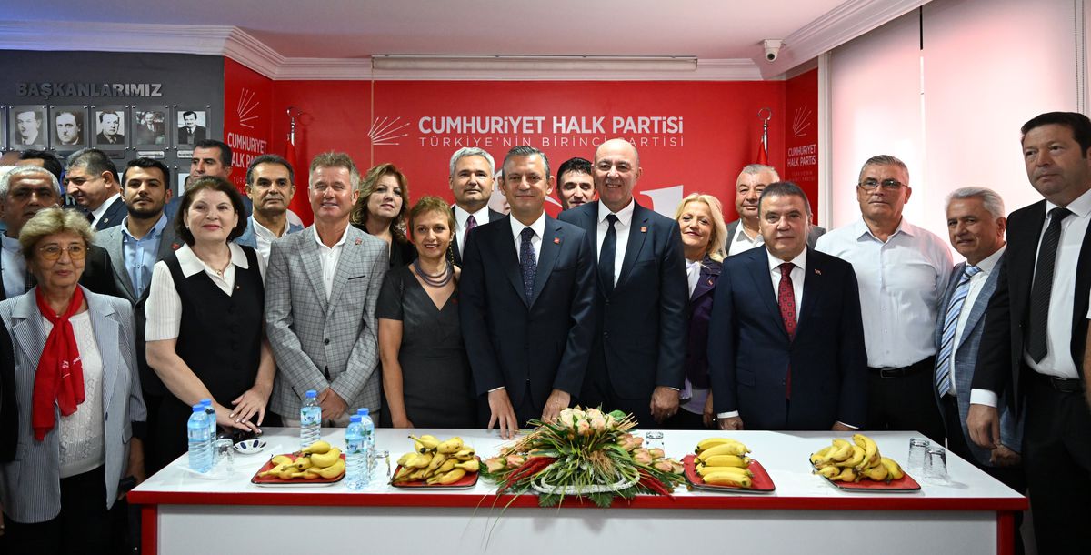 Özgür Özel: İsrail\'le ticaret cayır cayır devam ediyor