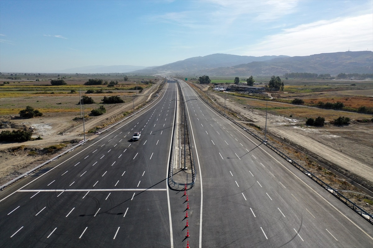 Aydın-Denizli Otoyolu Açıldı