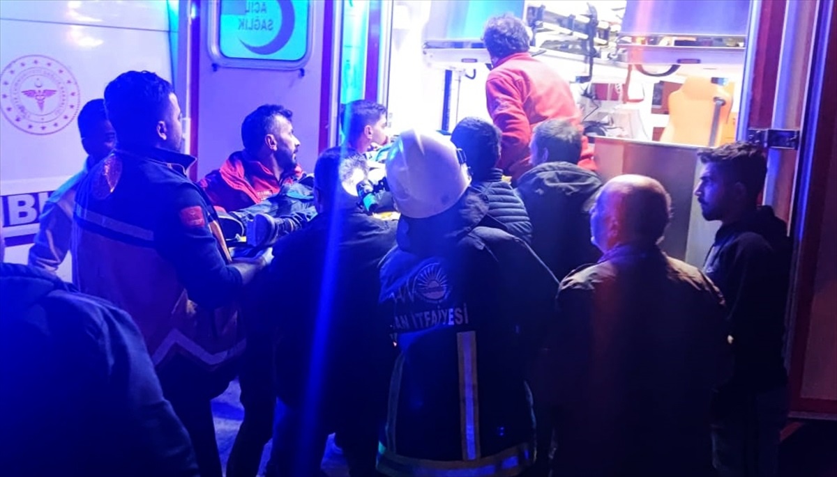 Van\'da Trafik Kazası: 1 Ölü, 7 Yaralı