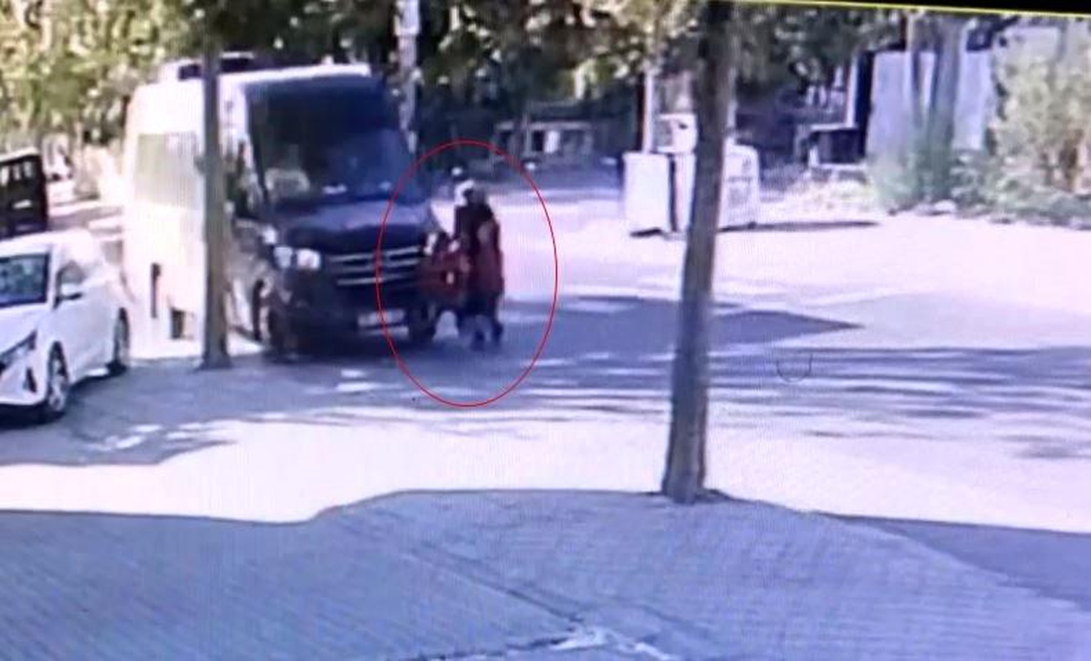 Tekirdağ\'da Minibüs Yayalara Çarptı