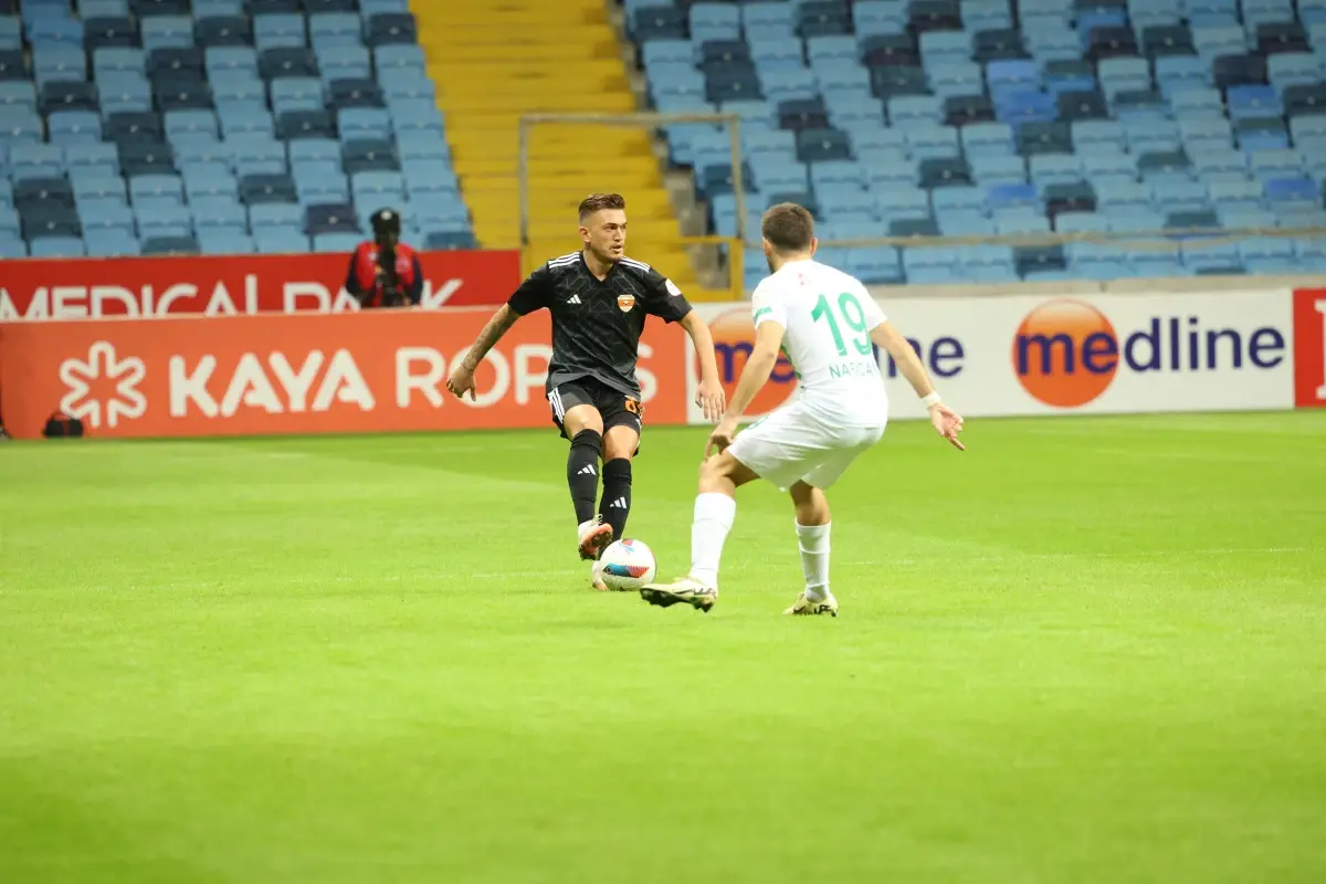 Adanaspor, Şanlıurfaspor\'a 4-1 Mağlup