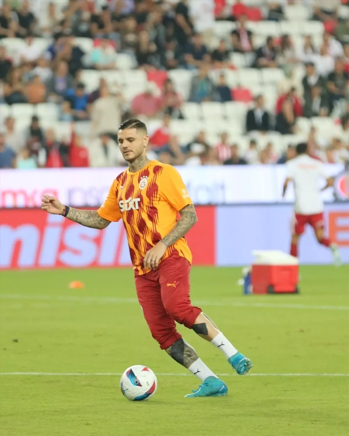 Galatasaray Antalyaspor\'a Konuk Oldu