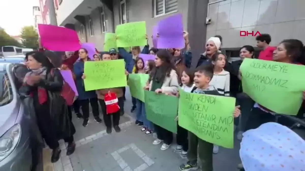 Bebek Ölümleri İçin Protesto