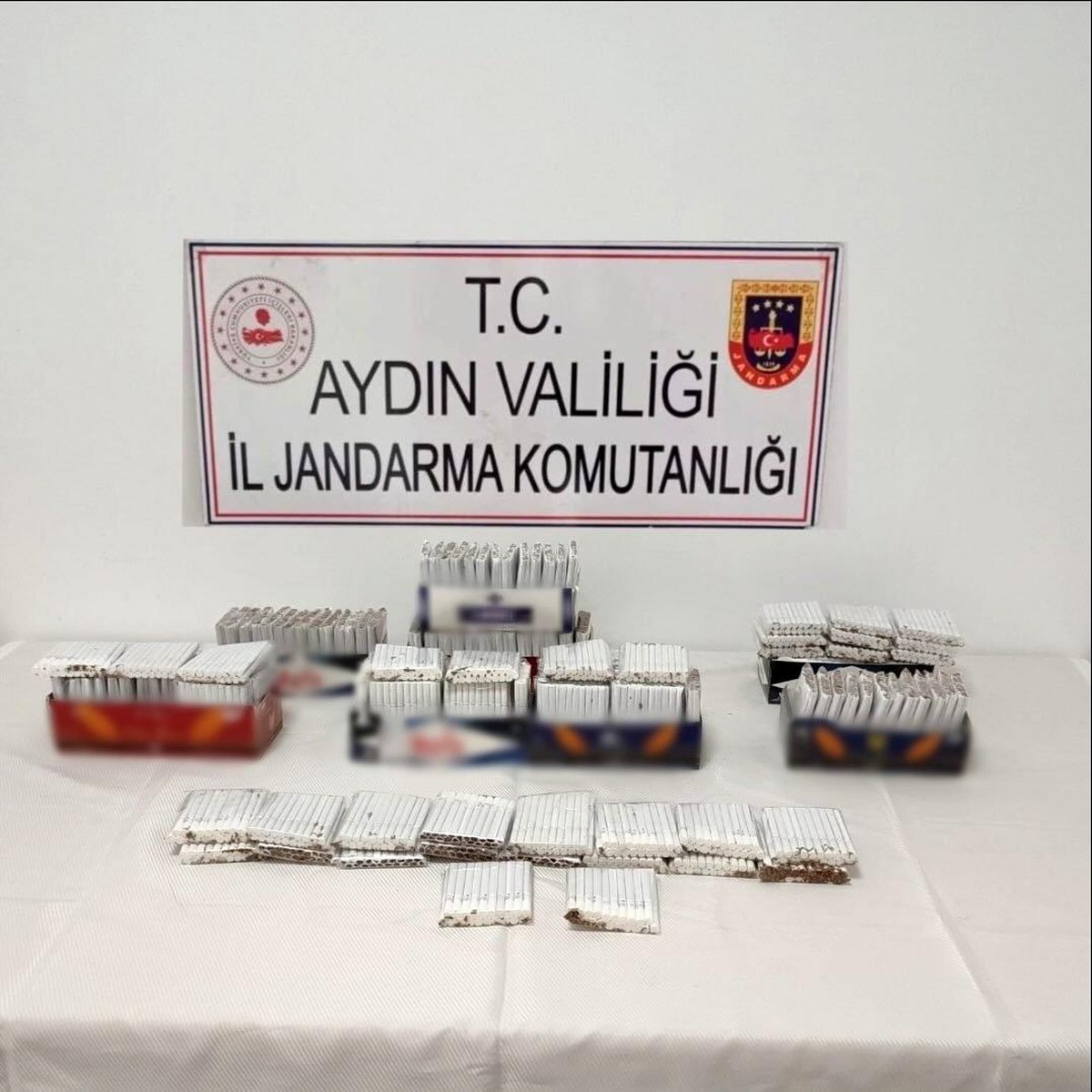 Söke\'de Kaçak Tütün Operasyonu