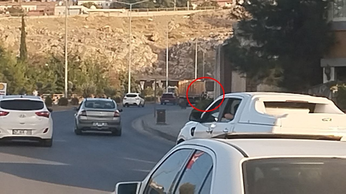 Bisikletli Çocukların Tehlikeli Yolculuğu