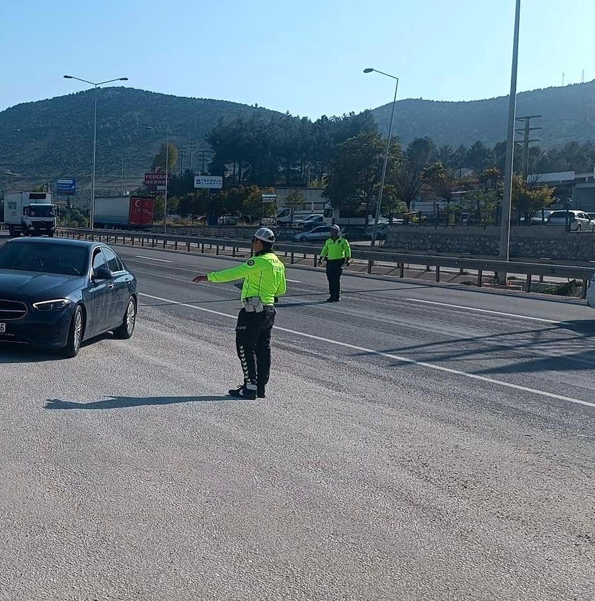 Bilecik\'te Trafik Denetimi: 63 Sürücüye Ceza