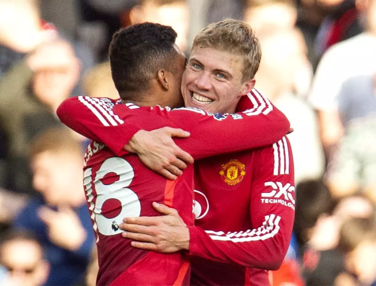 Manchester United, Brentford\'u 2-1 Yendi