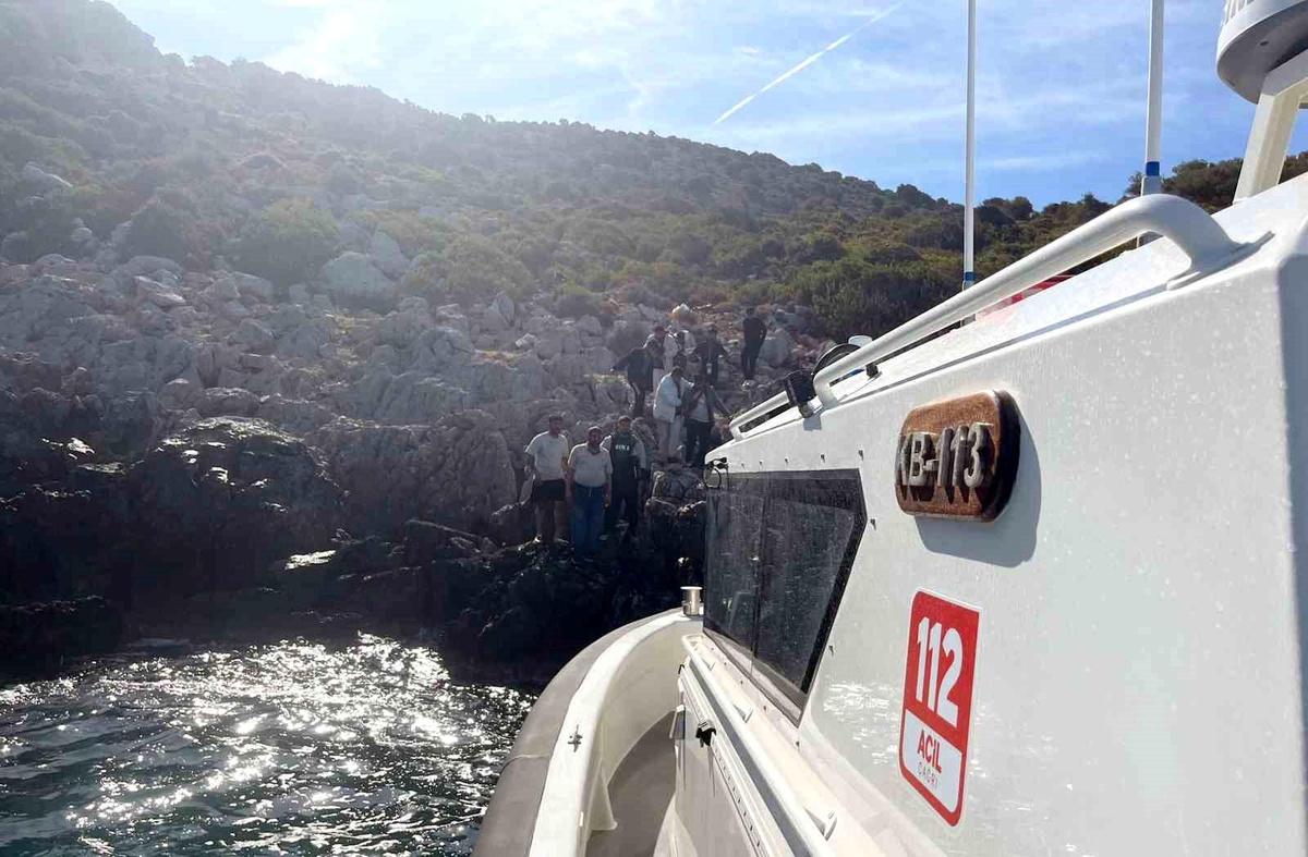 Marmaris\'te 26 Göçmen Kurtarıldı