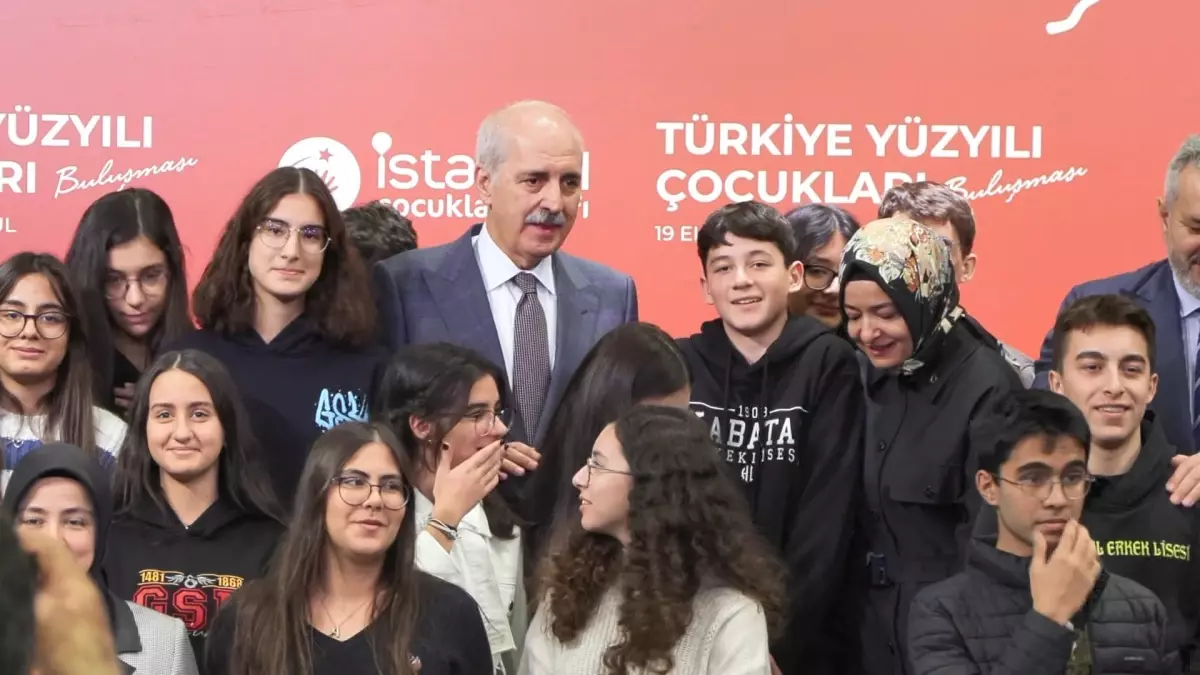 Kurtulmuş, 500 Puan Alan Öğrencilerle Buluştu