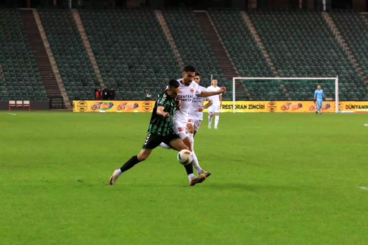 Kocaelispor Ümraniyespor\'u 1-0 Mağlup Etti