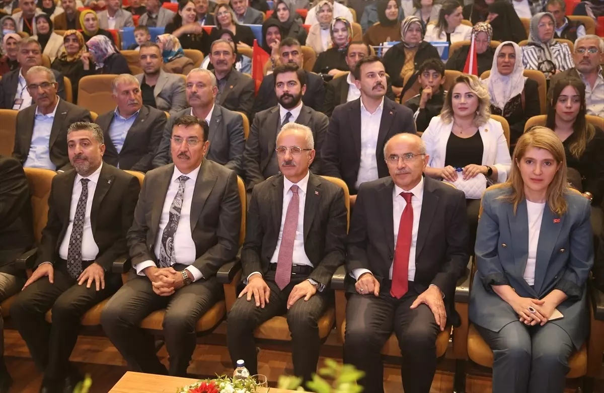 Ulaştırma ve Altyapı Bakanı Uraloğlu, Malatya\'da AK Parti Battalgazi İlçe Kongresi\'nde konuştu Açıklaması