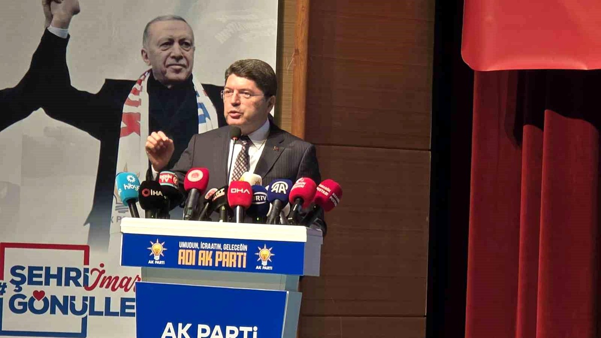 Adalet Bakanı Tunç: "Bu ülke yeni bir anayasayı hak ediyor"