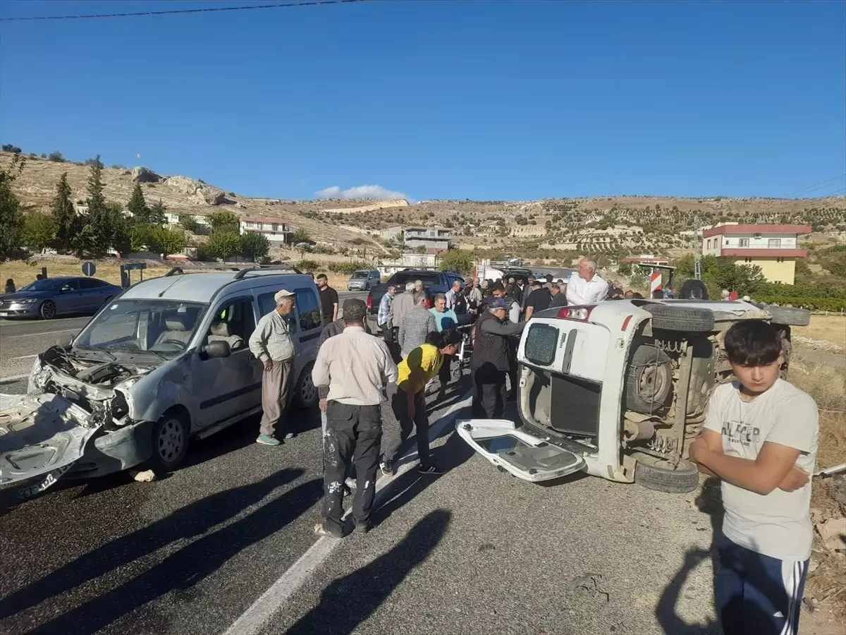 Adıyaman\'da Trafik Kazası: 6 Yaralı