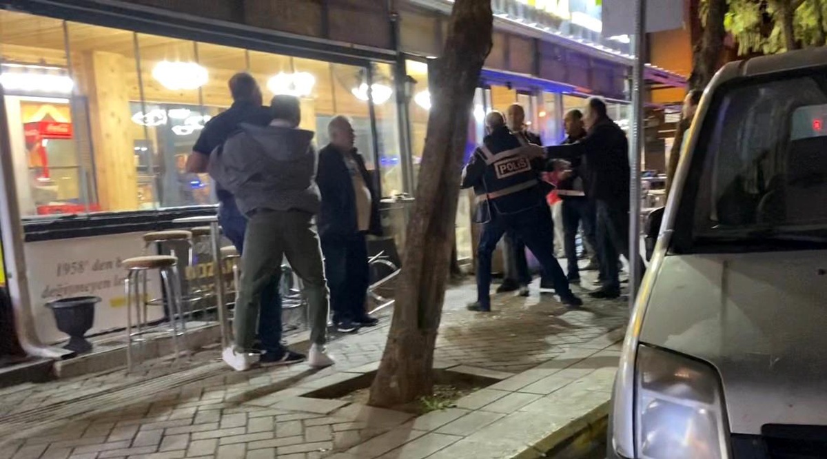 Eskişehir\'de Sandalyeli Kavga