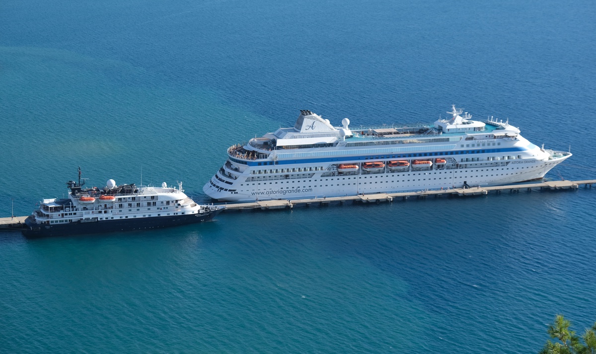 Alanya\'ya İki Kruvaziyer Gemisiyle 1132 Turist Geldi