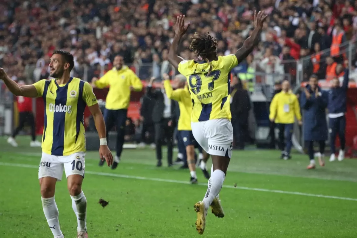 Fenerbahçe ve Samsunspor 2-2 Berabere Kaldı