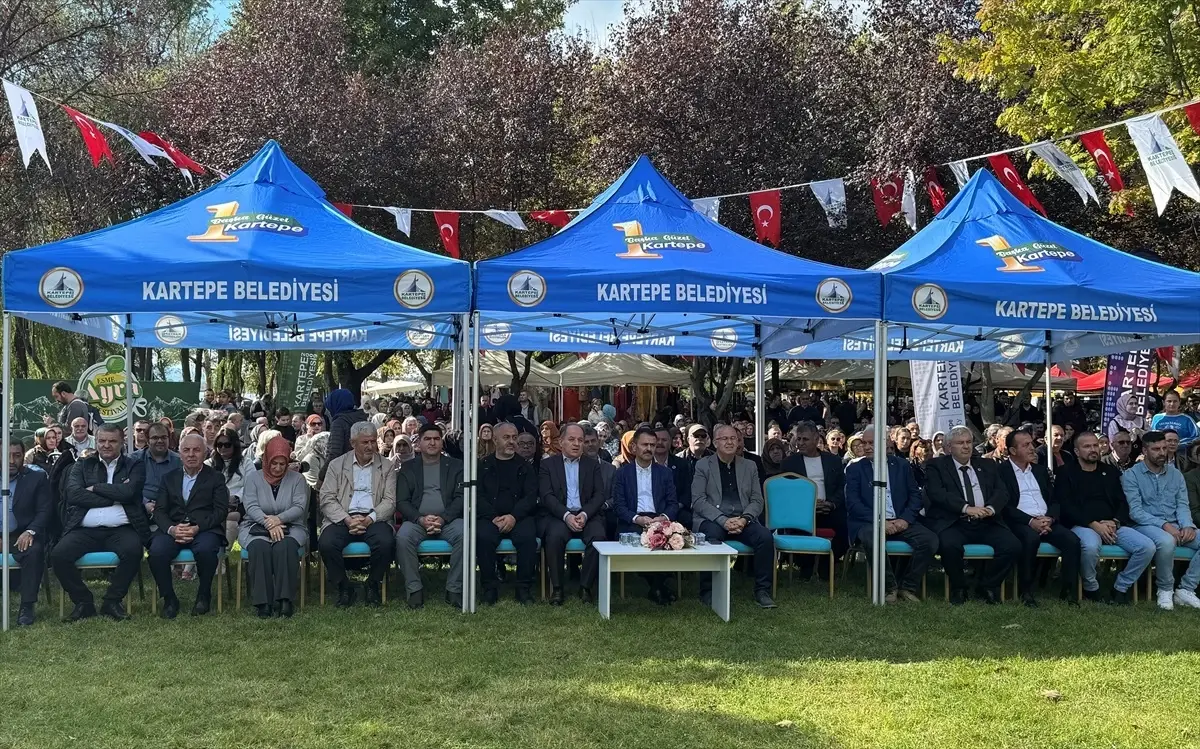 Eşme Ayva Festivali Başladı