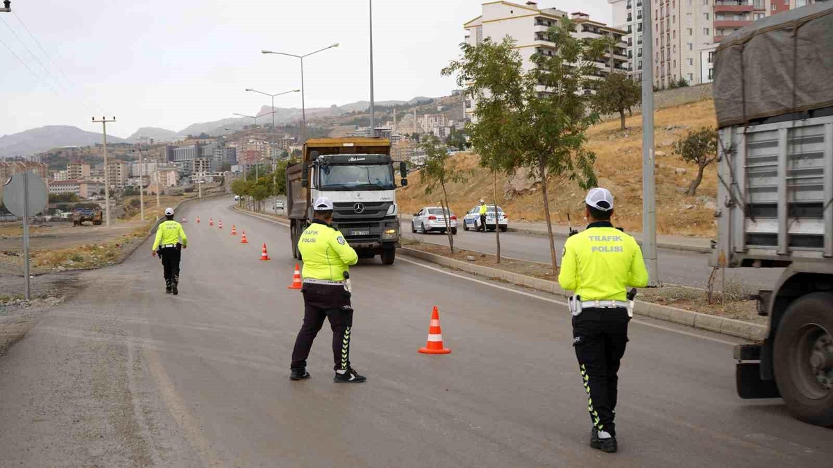 Şırnak\'ta Trafik Cezaları 23 Milyonu Aşkın