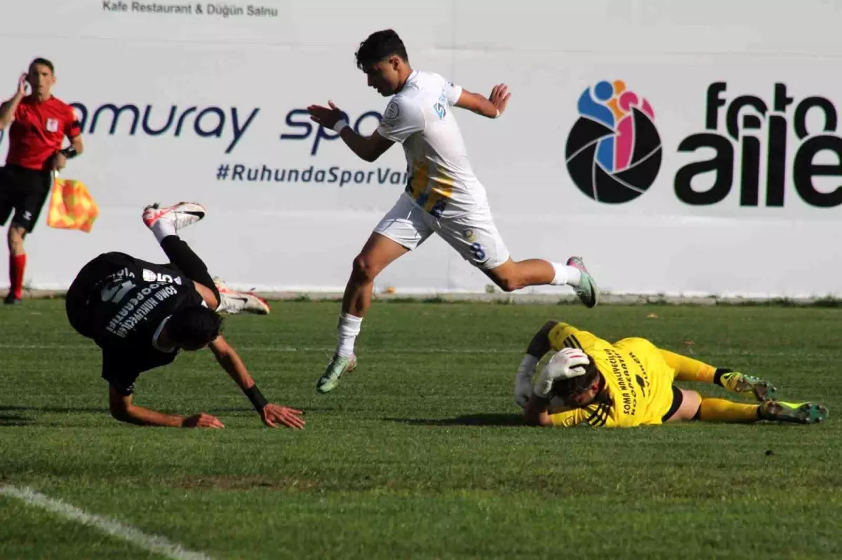 Belediye Derincespor, Somaspor\'u 1-0 Mağlup Ederek İlk Galibiyetini Aldı