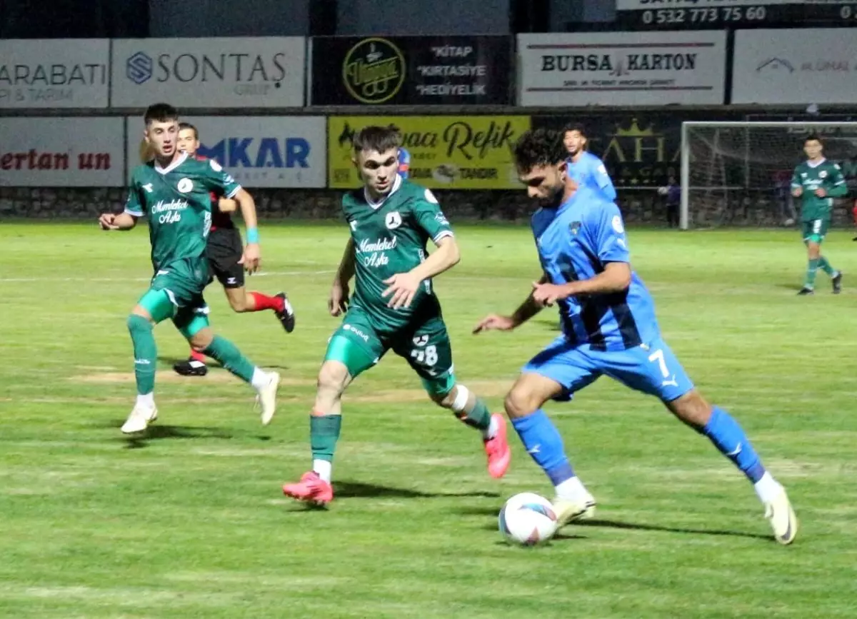 Karacabey Belediyespor Giresunspor\'u 3-1 Mağlup Etti