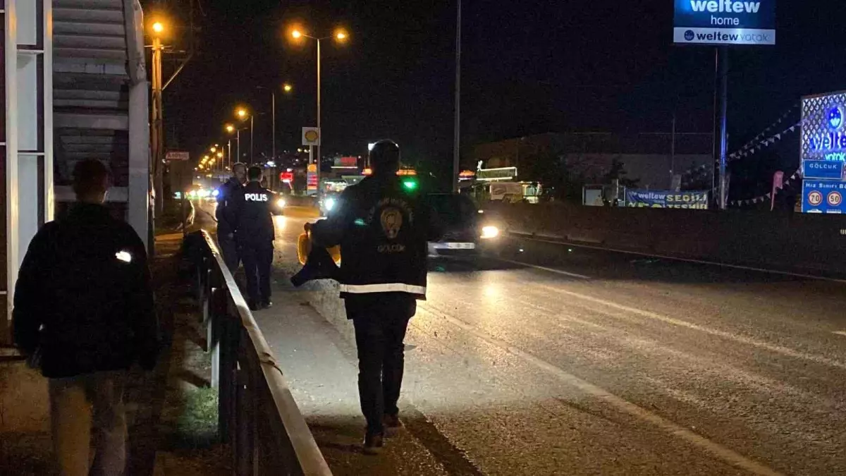 Gölcük\'te trafik kazası: Yaşlı adam hayatını kaybetti