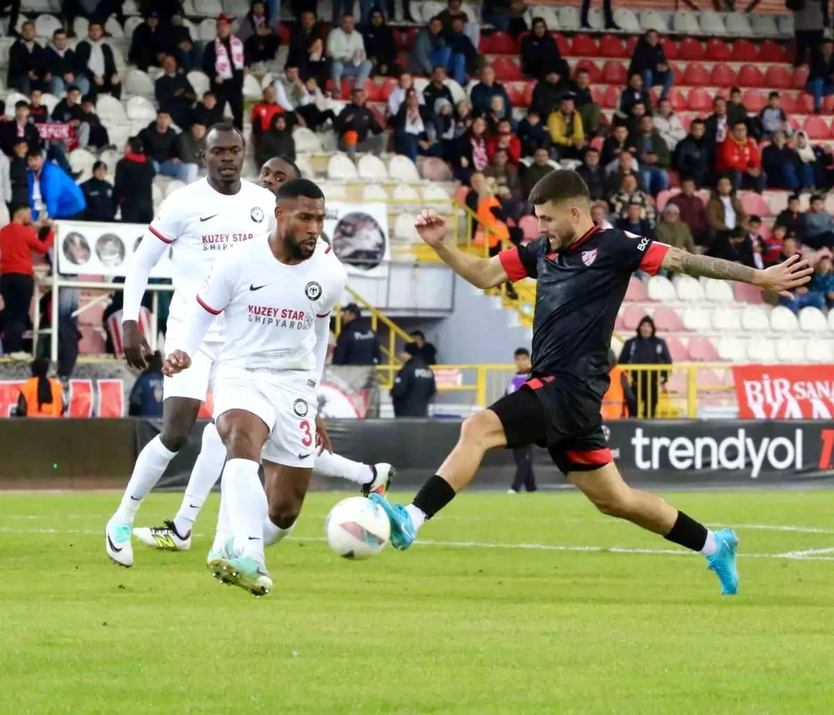 Boluspor, Çorum FK\'yi 2-0 ile Geçti