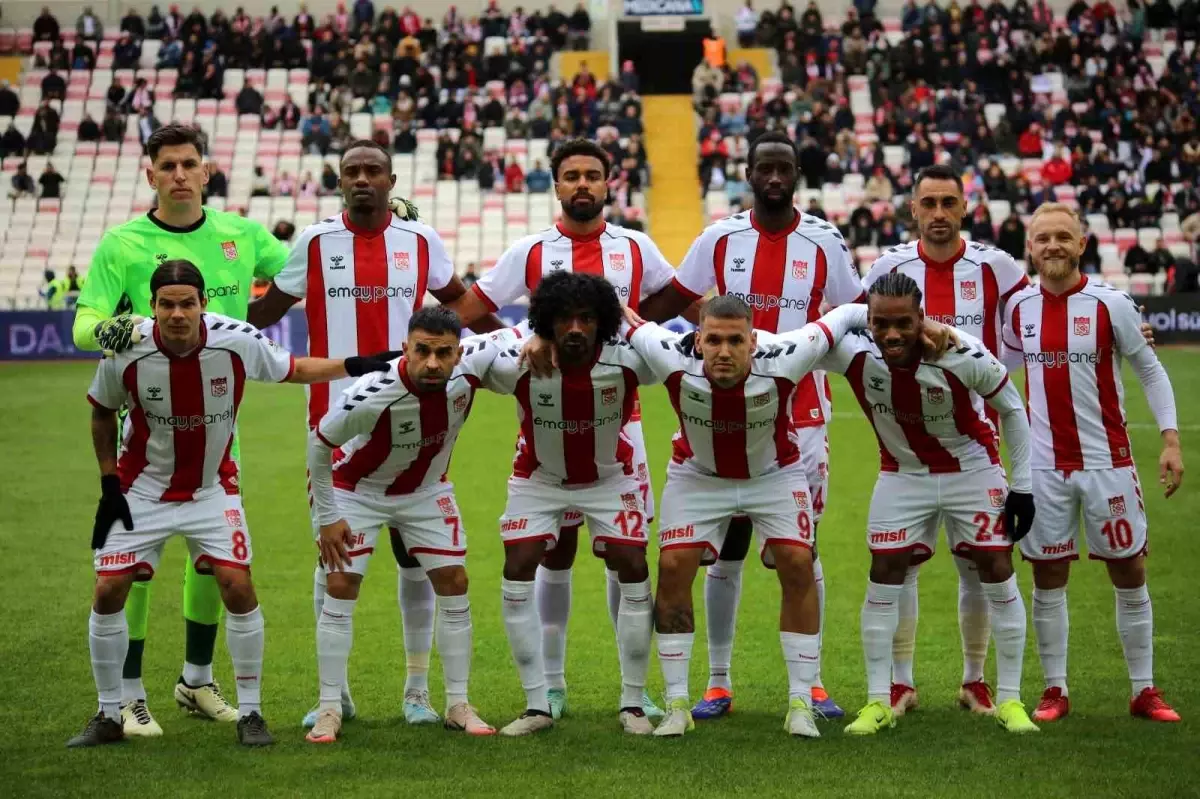 Sivasspor - Hatayspor: İlk Yarı 1-1