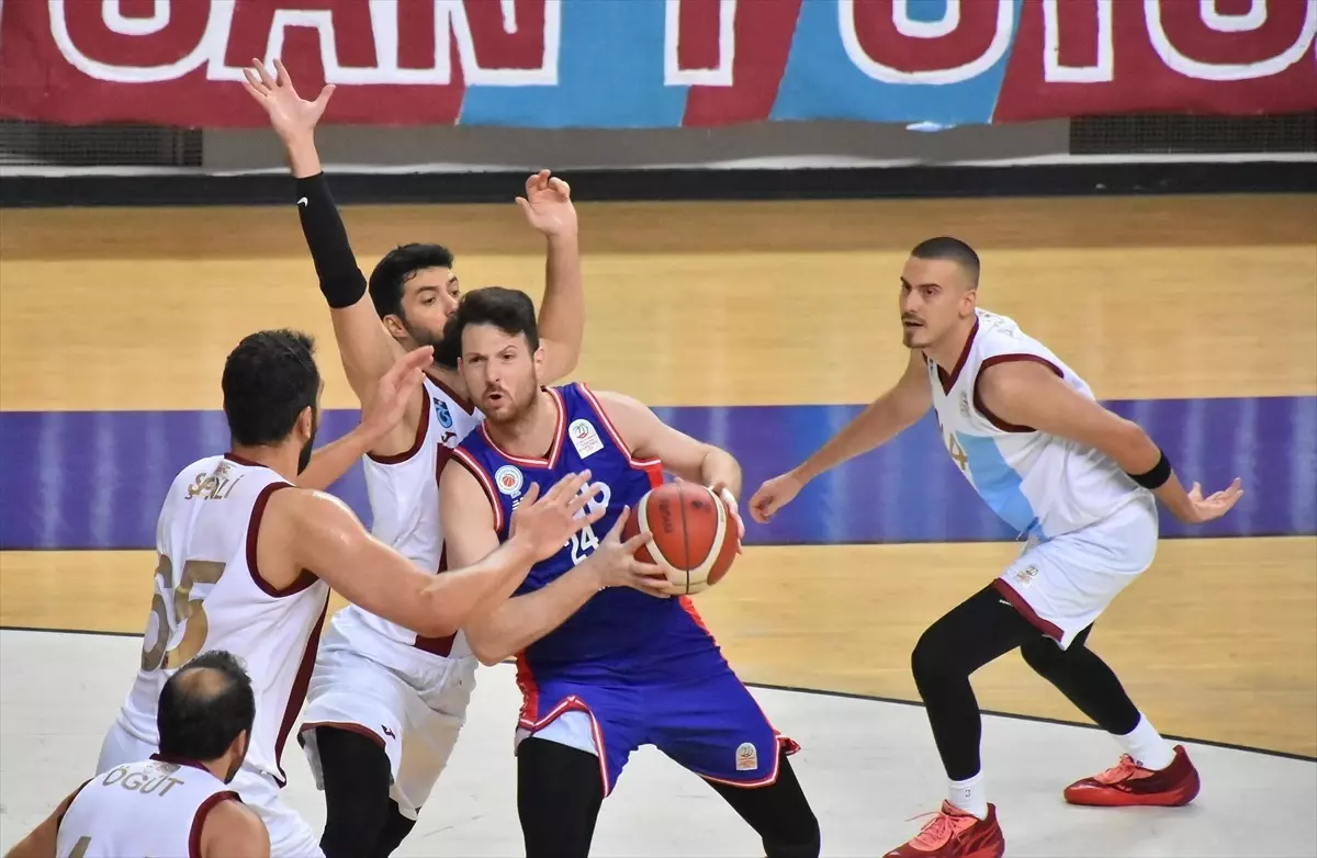 iLab Basketbol, Trabzonspor\'u Yendi