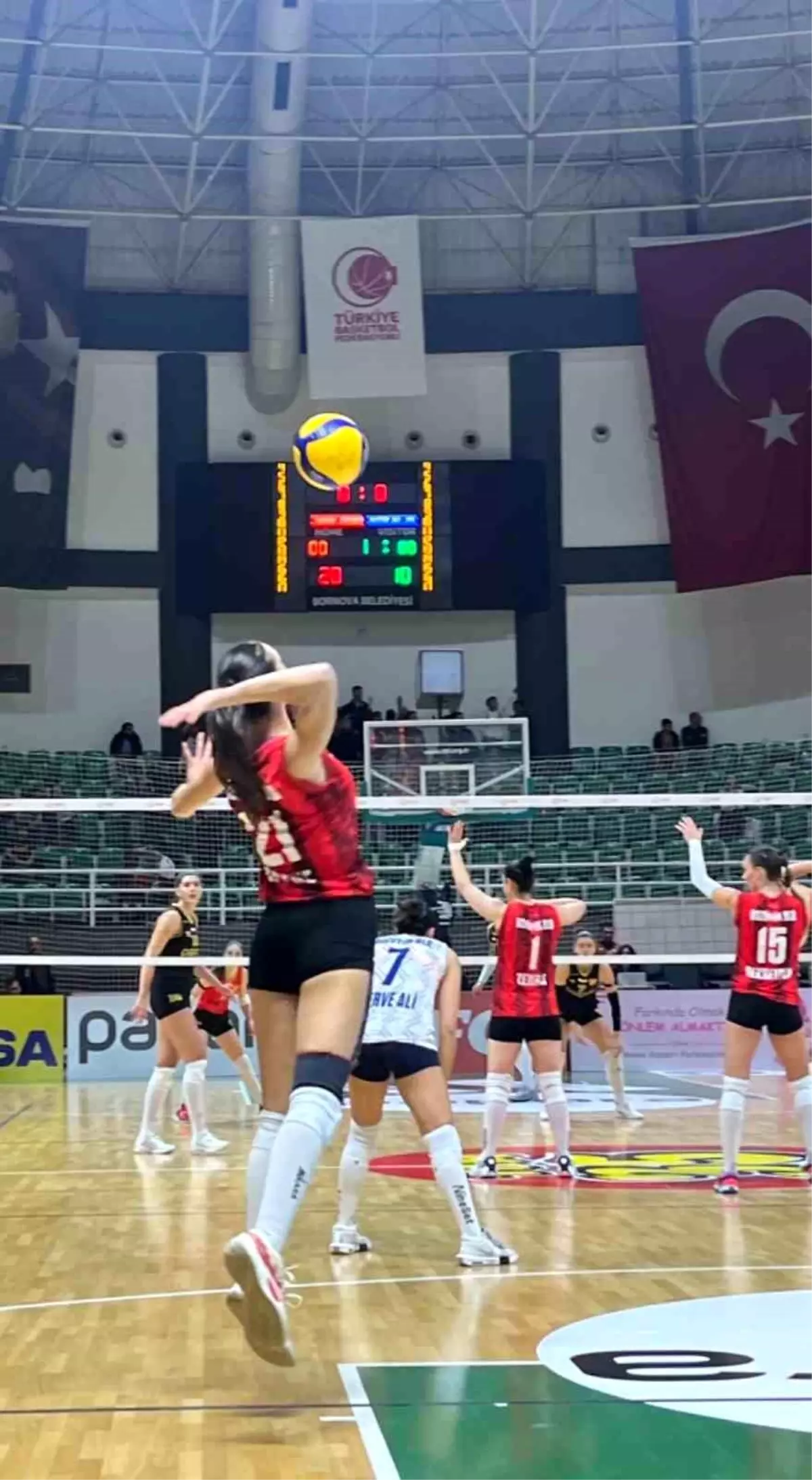 Bozüyük Belediyesi Voleybol Takımı Göztepe\'ye Mağlup Oldu