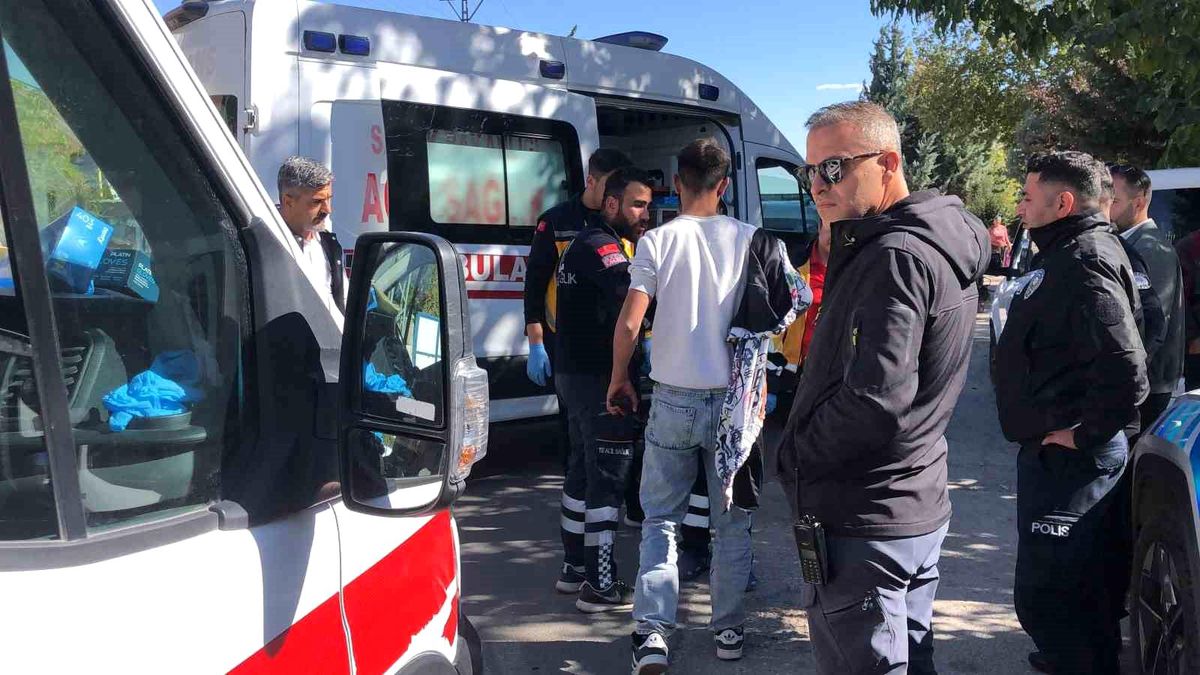 Adıyaman\'da Bıçaklı Kavga: 2 Yaralı
