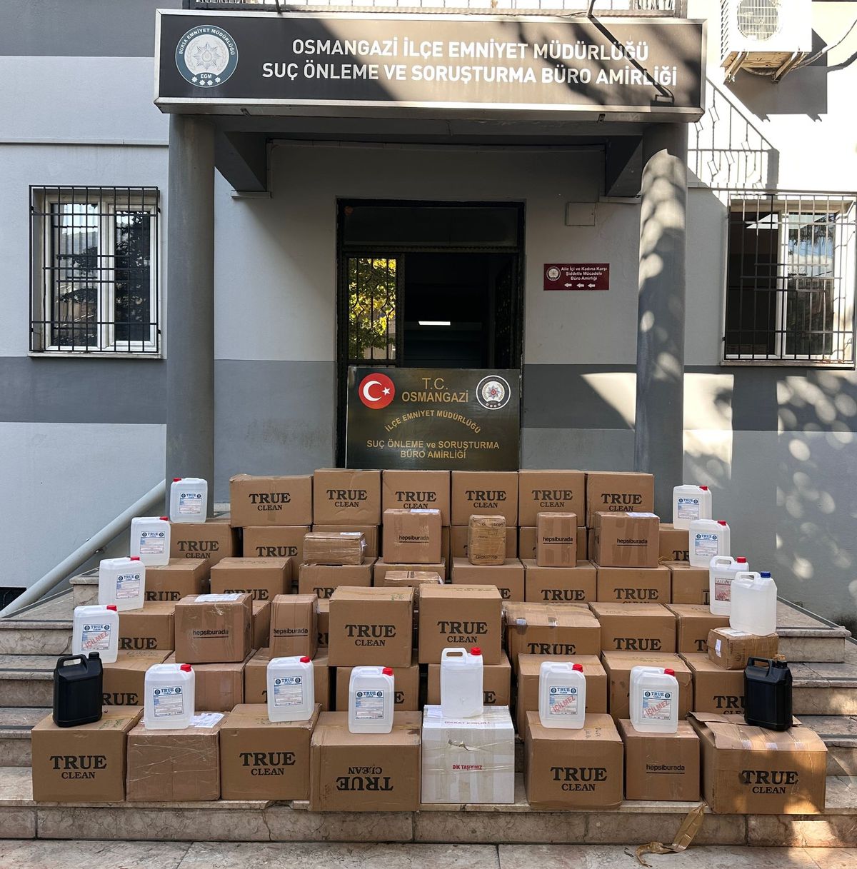 Bursa\'da 1140 Litre Kaçak Alkol Ele Geçirildi