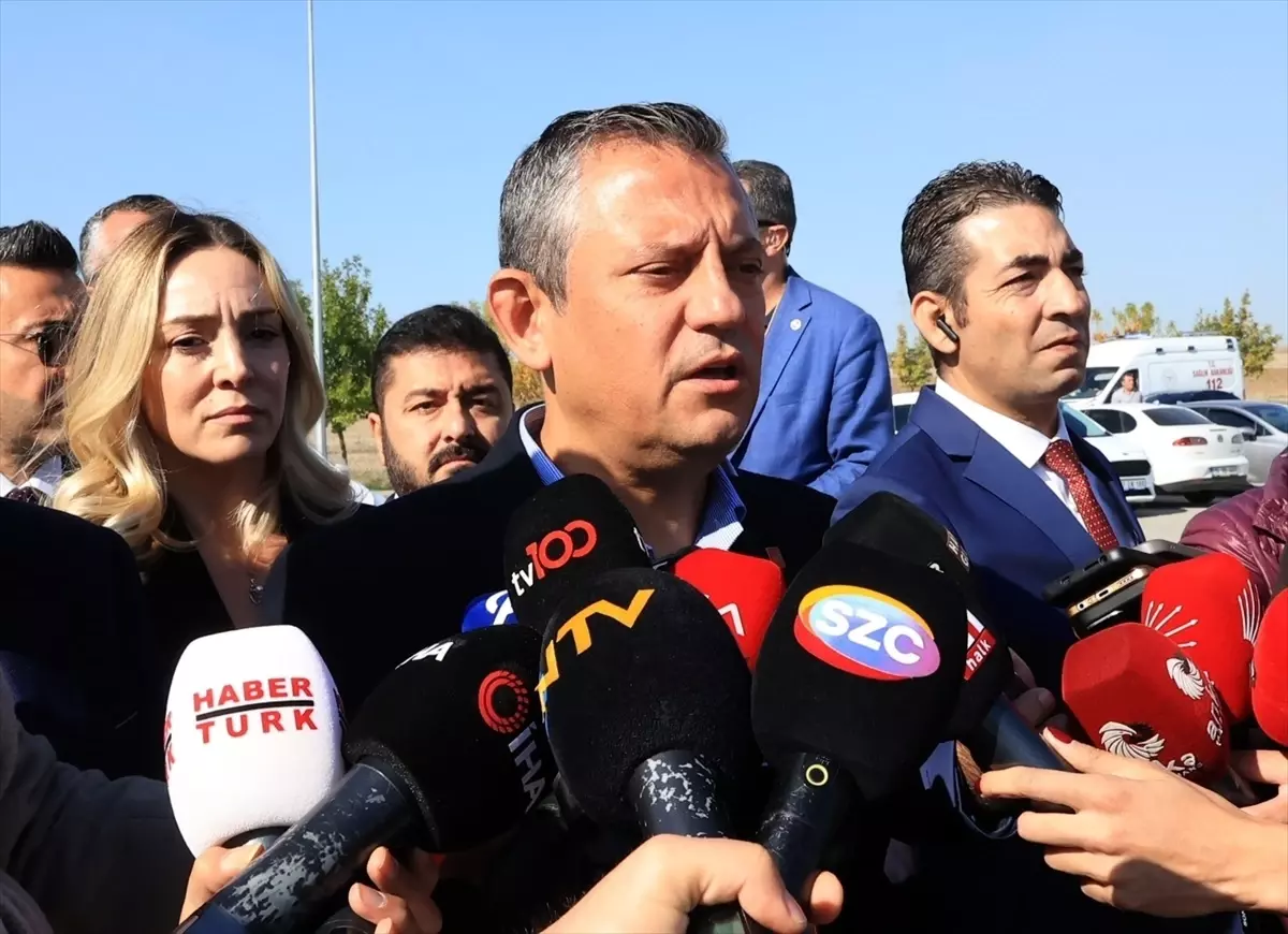 Özgür Özel: FETÖ Tehlikesi Bitmedi