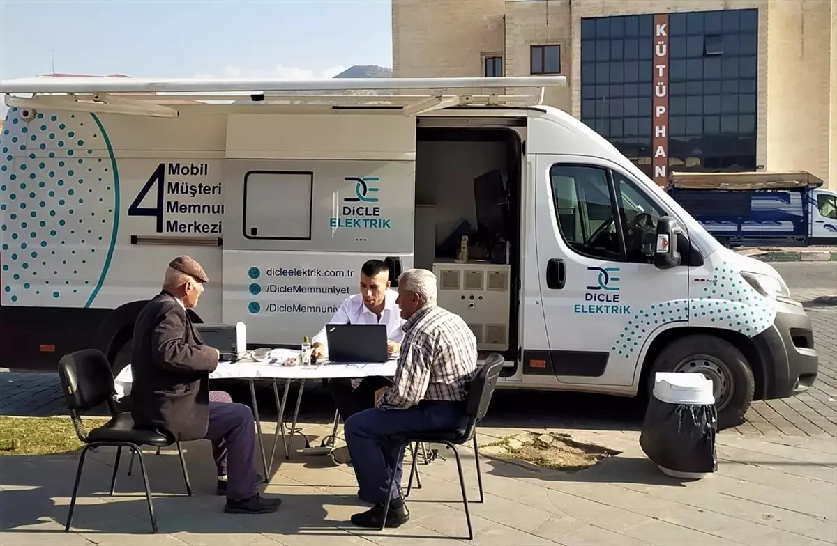 Dicle Elektrik\'in Mobil Müşteri Memnuniyeti Çalışmaları