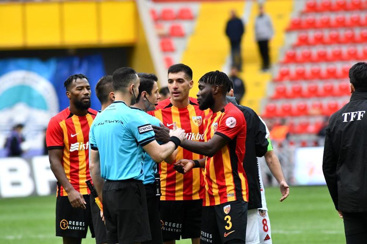 Kayserispor Galibiyetsiz Devam Ediyor