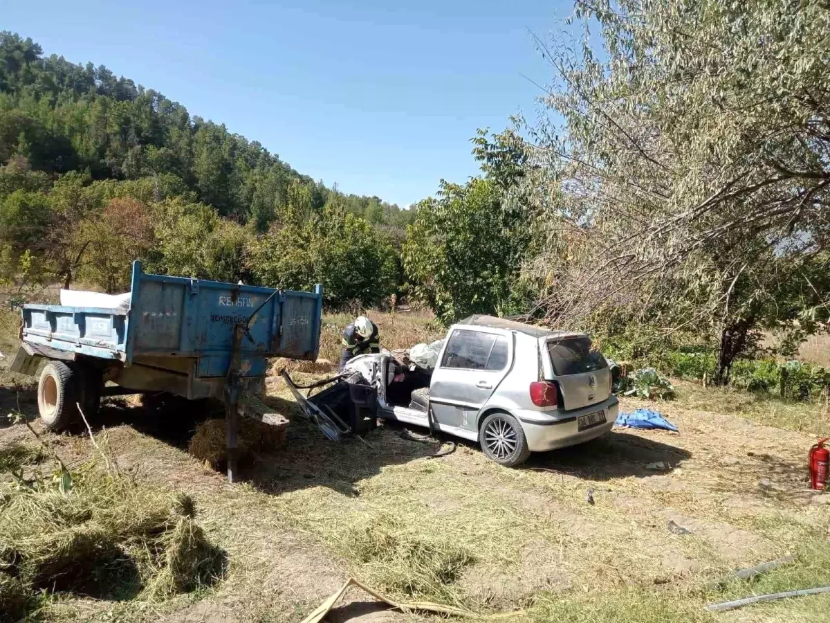 Denizli\'de Trafik Kazasında Ağır Yaralanan Genç Hayatını Kaybetti