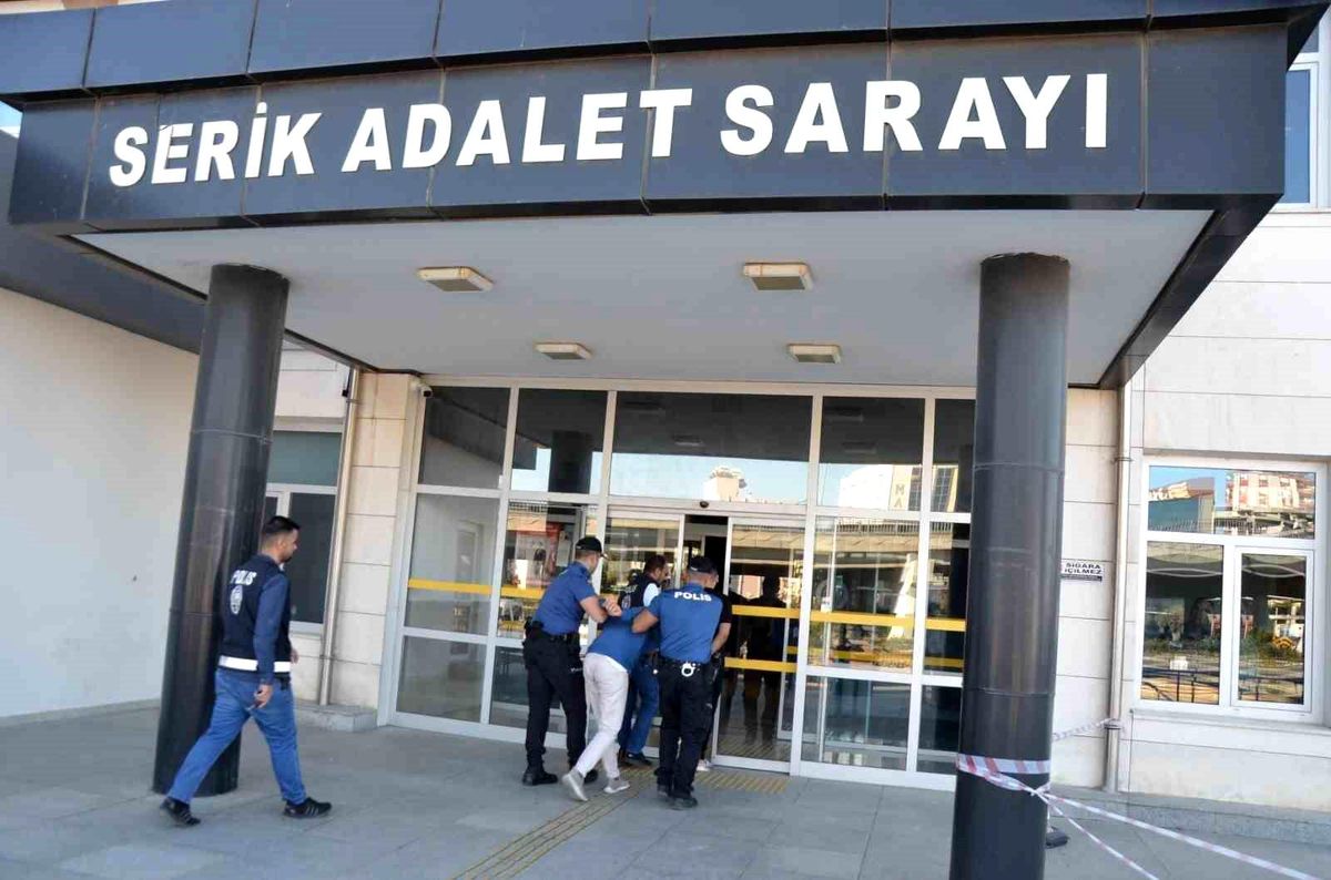 Antalya\'da Kurşunlama Olayında 2 Tutuklama