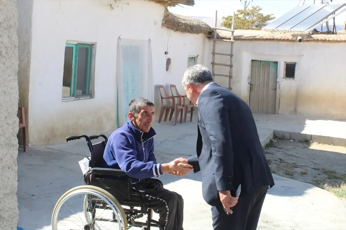 Başkan Günaltay, Engelli Aksoy Kardeşleri Ziyaret Etti