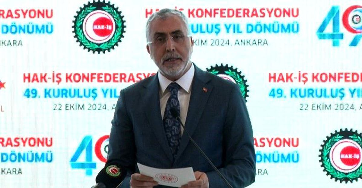Bakan Işıkhan: "Belediyelerden atılan işçiler için harekete geçerek hukuki hakları için mücadelemizi yürütüyoruz"