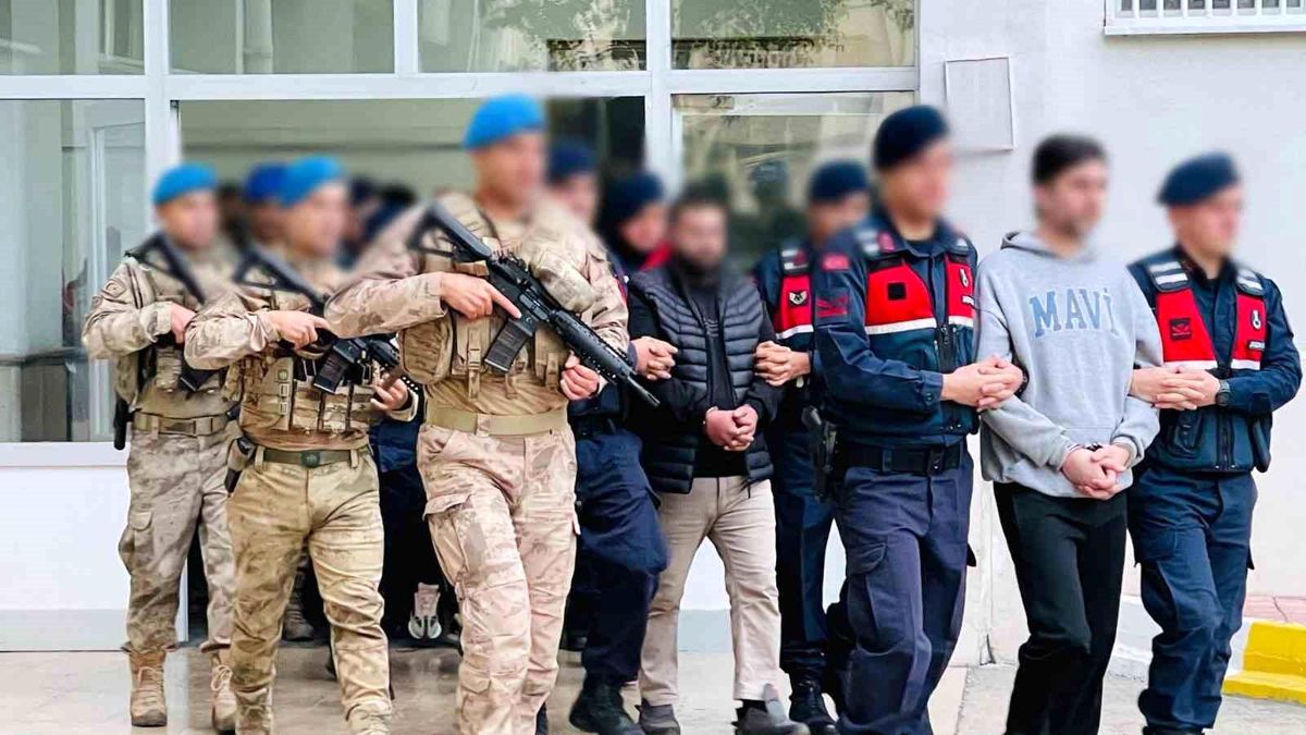 Bursa\'da Suç Örgütü Operasyonu: 23 Tutuklama