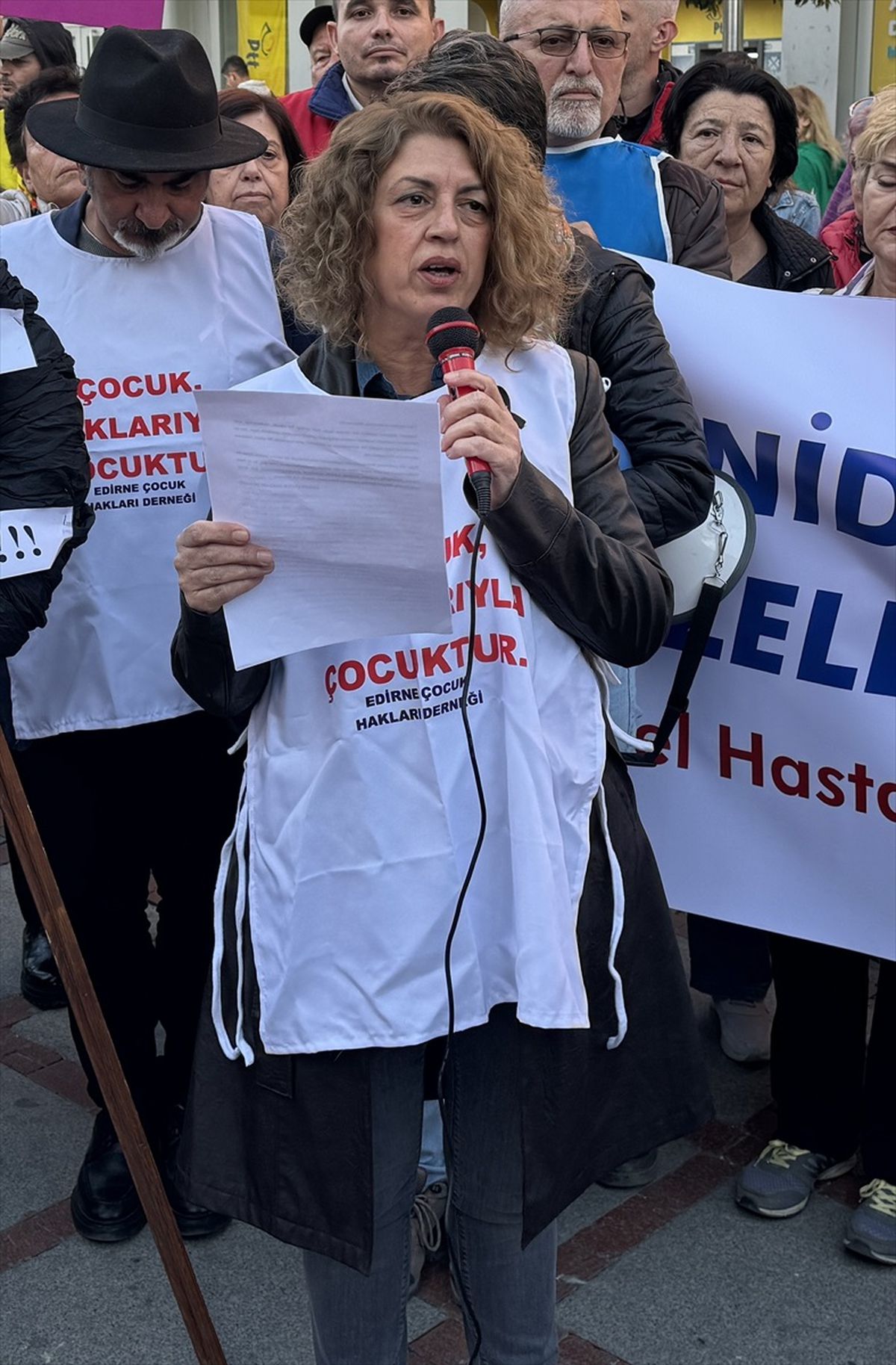 Edirne\'de Yenidoğan Çetesi Protestosu