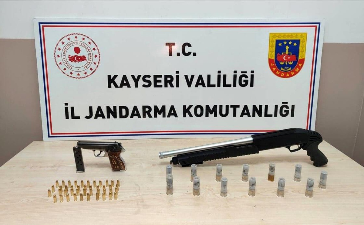 Kayseri\'de Silah Ticareti Operasyonu