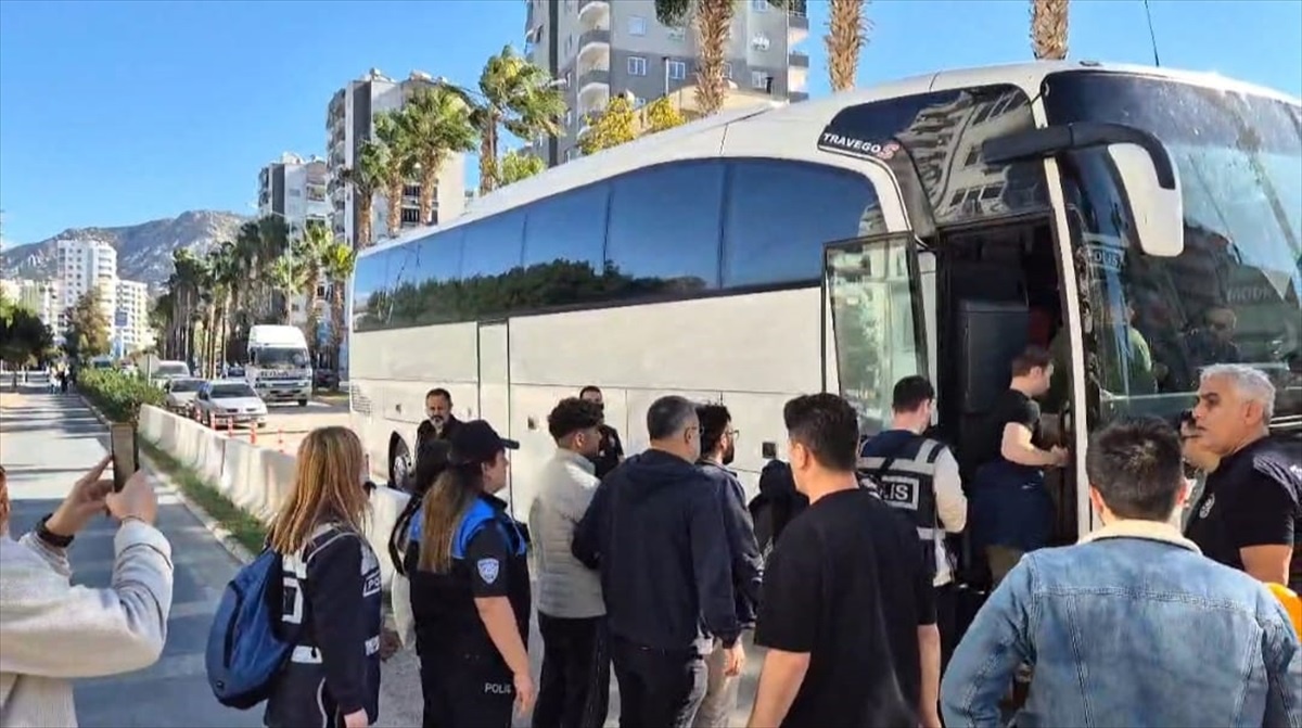 Dolandırıcılara Operasyon: 47 Gözaltı