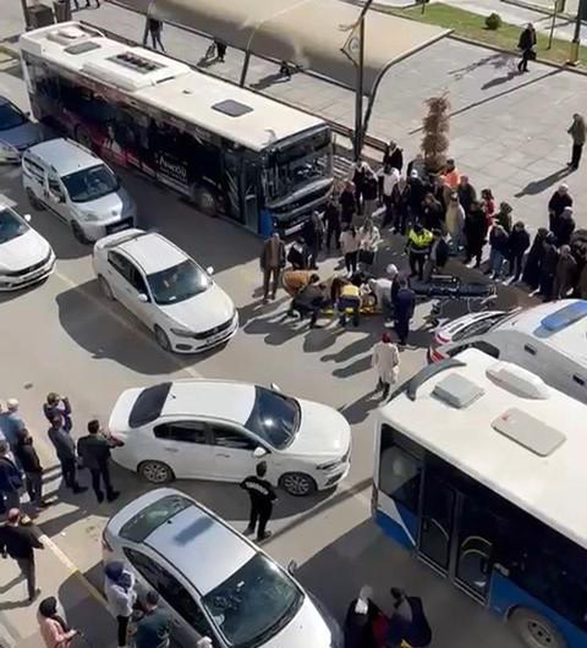 Elazığ\'da Kadına Otobüs Çarptı