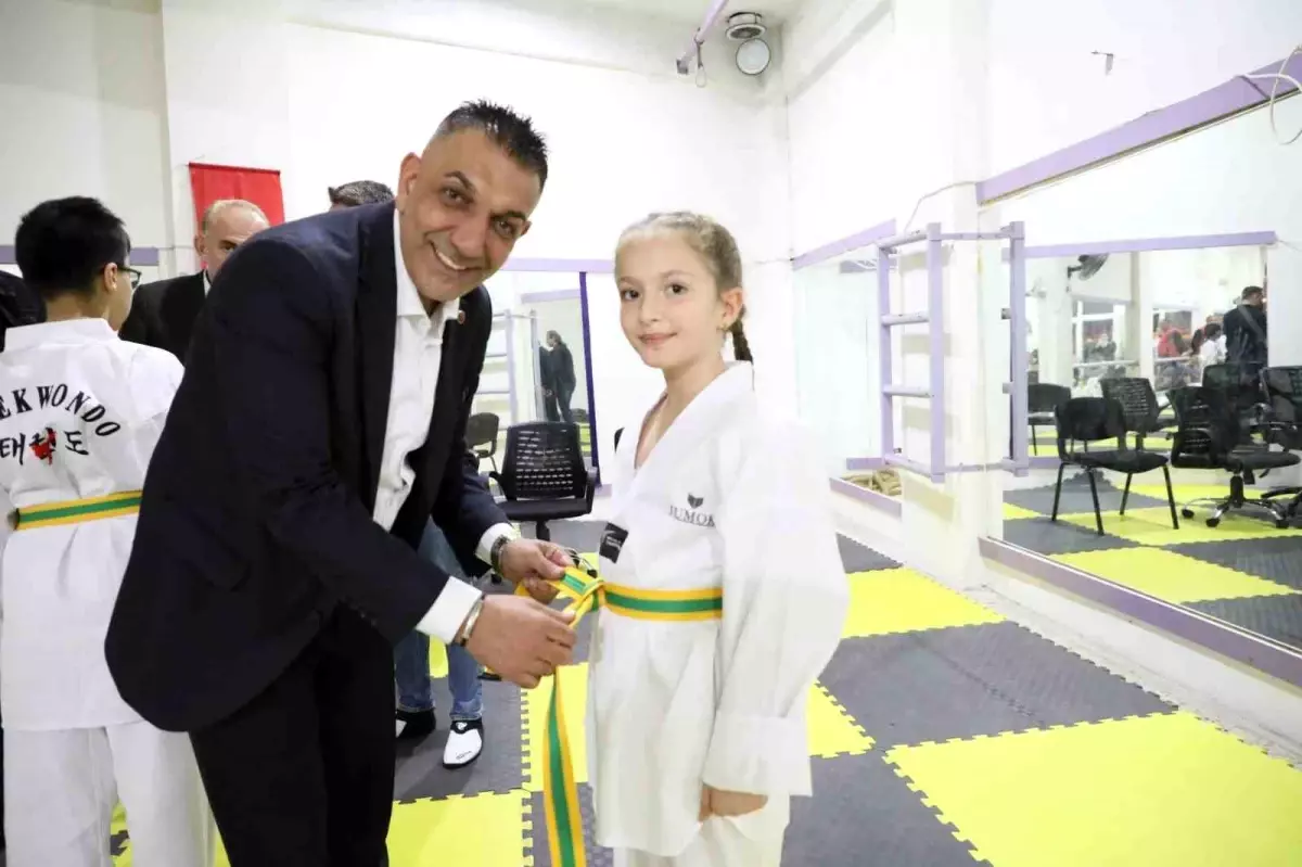 Şehzadeler Belediyesi Taekwondo Kursları Kuşak Sınavı Coşkuyla Gerçekleşti